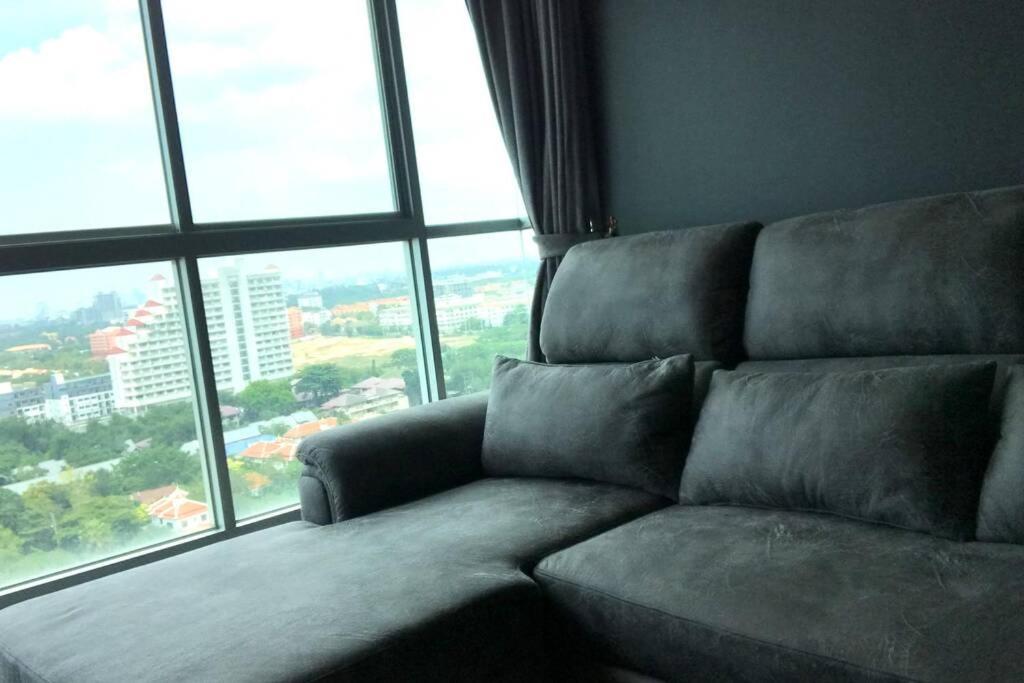 Stunning Seaview Suite Jomtien Beach Exterior photo